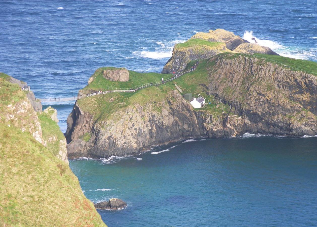 Main Street Cottage, Ballintoy Exteriör bild